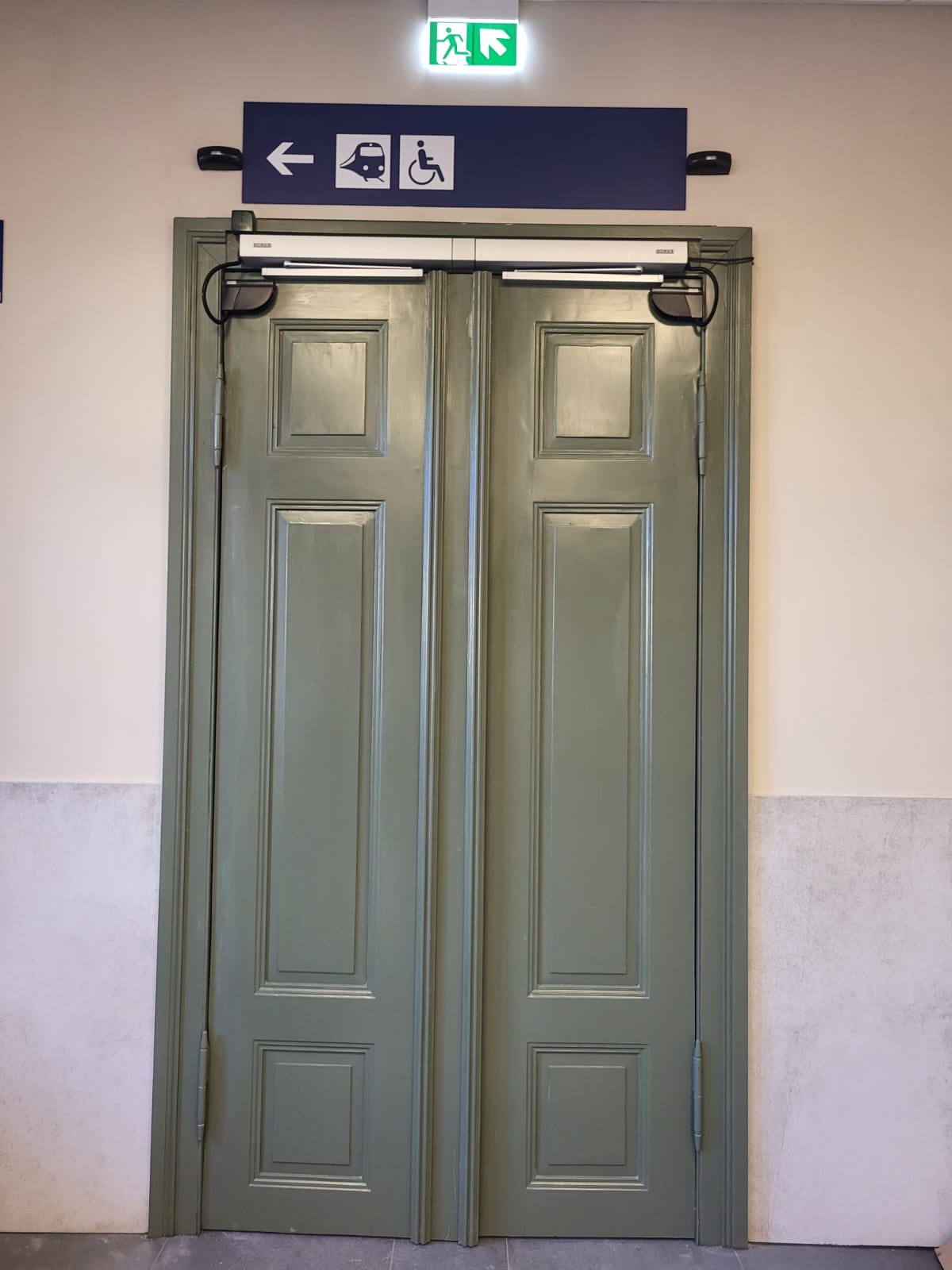 WhatsApp Image 2024-11-04 at 17.53.13